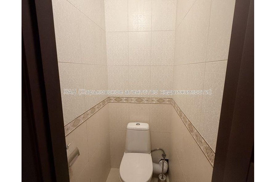 Продам квартиру, Валентиновская ул. , 3 кім., 69.40 м², евроремонт 