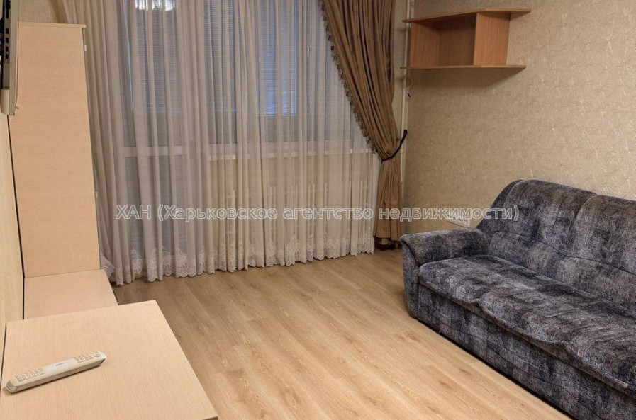 Продам квартиру, Валентиновская ул. , 3 кім., 69.40 м², евроремонт 