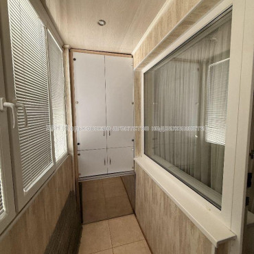 Продам квартиру, Валентиновская ул. , 3 кім., 69.40 м², евроремонт 