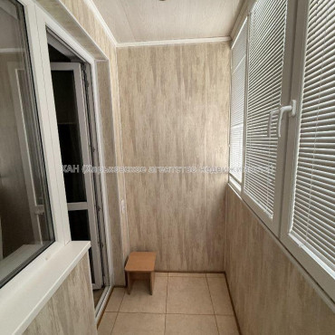 Продам квартиру, Валентиновская ул. , 3 кім., 69.40 м², евроремонт 