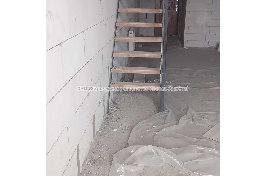 Продам квартиру, Салтовское шоссе , 1 кім., 50 м², без внутренних работ 