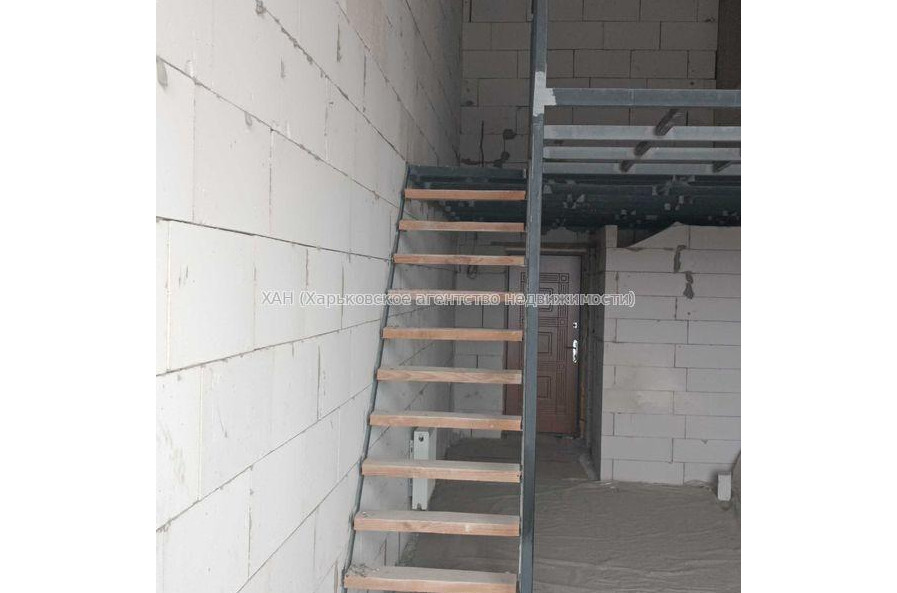 Продам квартиру, Салтовское шоссе , 1 кім., 50 м², без внутренних работ 