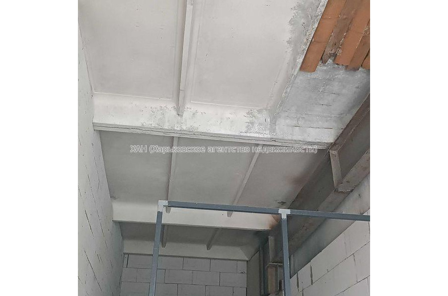 Продам квартиру, Салтовское шоссе , 1 кім., 50 м², без внутренних работ 