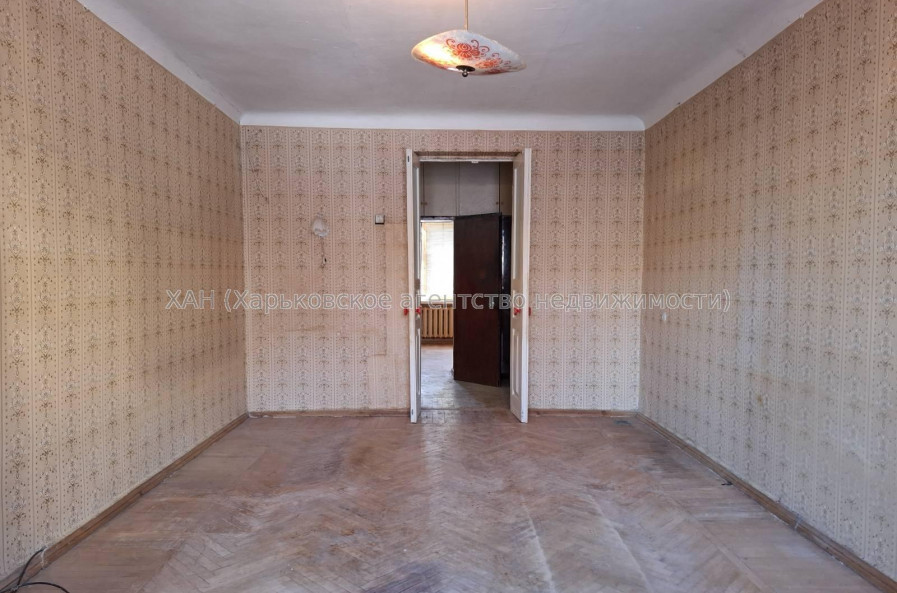 Продам квартиру, Науки просп. , 2  ком., 56.60 м², советский ремонт 