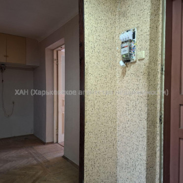 Продам квартиру, Науки просп. , 2  ком., 56.60 м², советский ремонт 