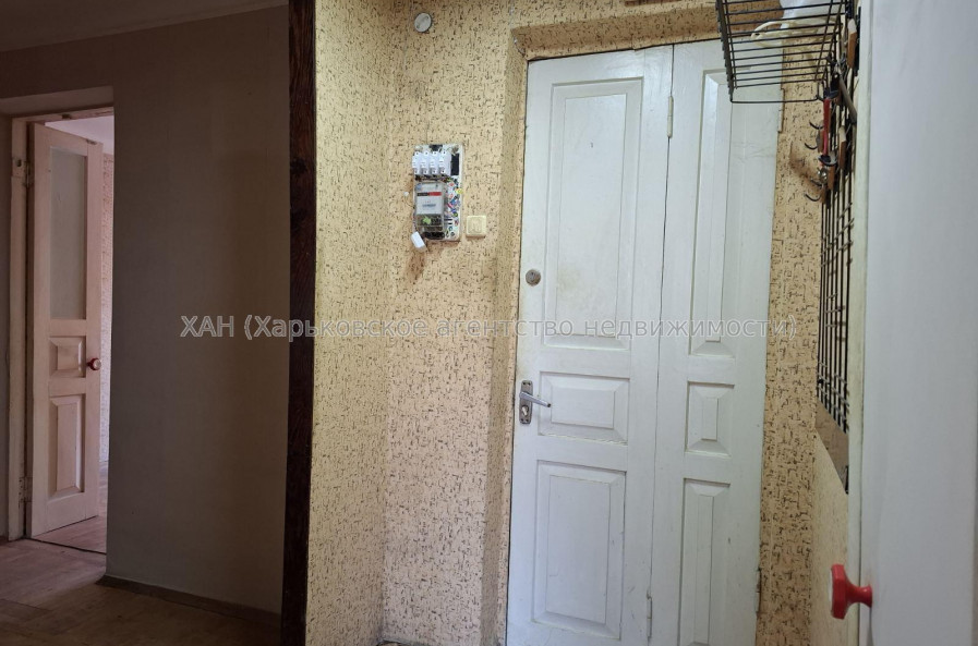 Продам квартиру, Науки просп. , 2  ком., 56.60 м², советский ремонт 