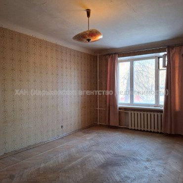 Продам квартиру, Науки просп. , 2  ком., 56.60 м², советский ремонт 