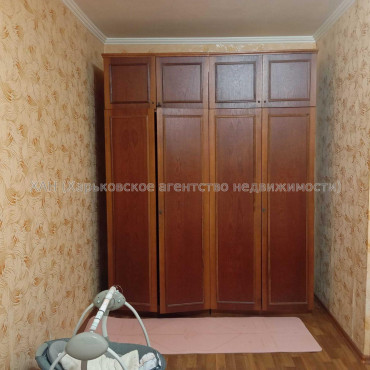 Продам квартиру, Олимпийская ул. , 3 кім., 65 м², косметический ремонт 