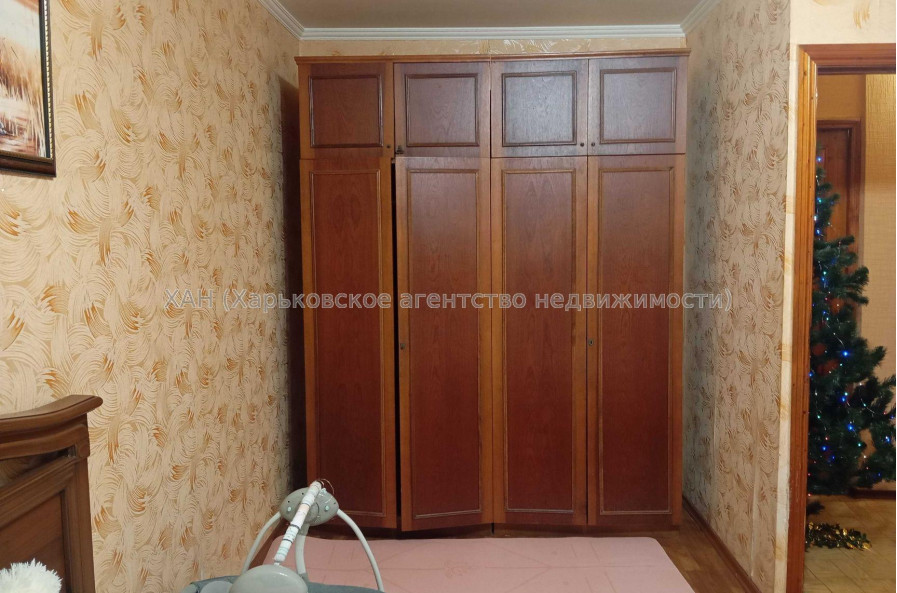 Продам квартиру, Олимпийская ул. , 3 кім., 65 м², косметический ремонт 