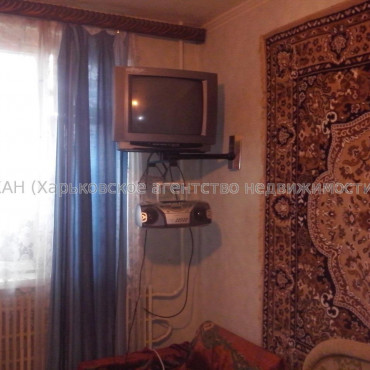 Продам квартиру, 1 кім., 33 м², косметический ремонт 