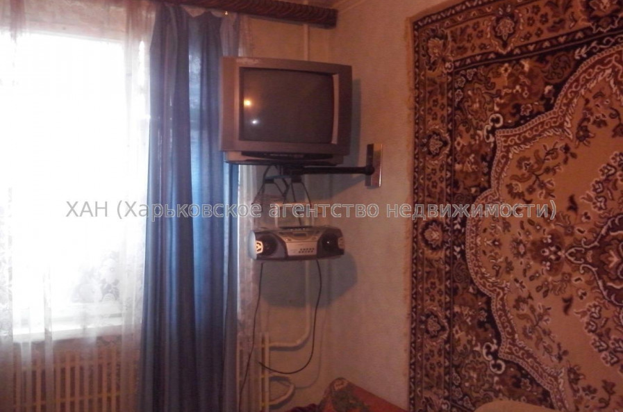 Продам квартиру, 1 кім., 33 м², косметический ремонт 