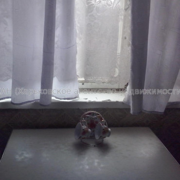 Продам квартиру, 1 кім., 33 м², косметический ремонт 