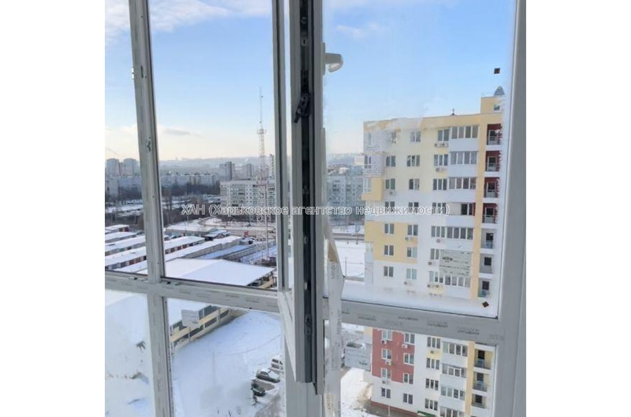 Продам квартиру, Гвардейцев Широнинцев ул. , 1  ком., 43 м², без ремонта 