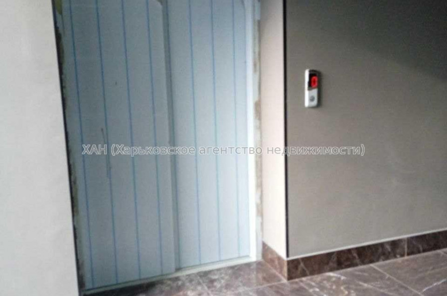 Продам квартиру, Фесенковская ул. , 1 кім., 20 м², без ремонта 