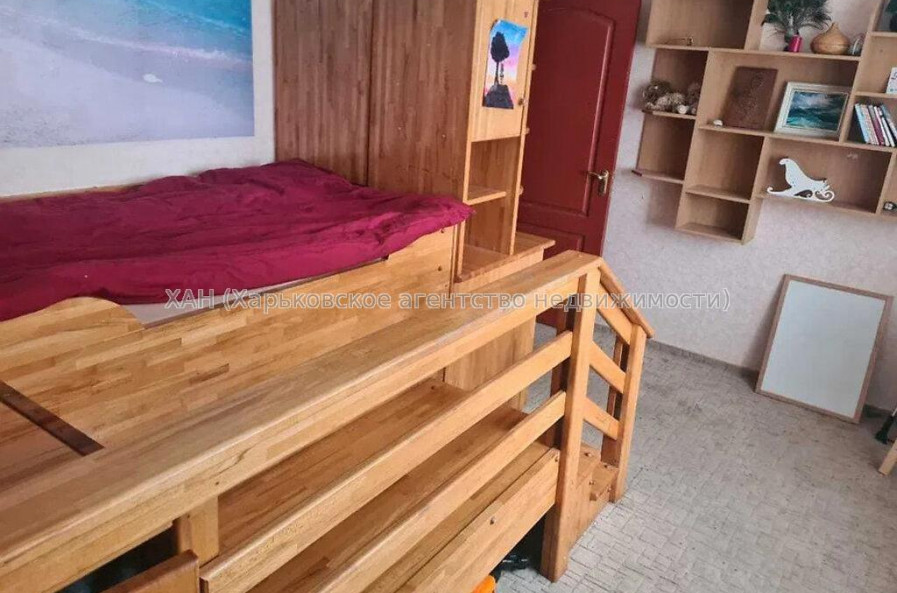 Продам дом, Сосновая ул. , 305 м², 10 сот., капитальный ремонт 