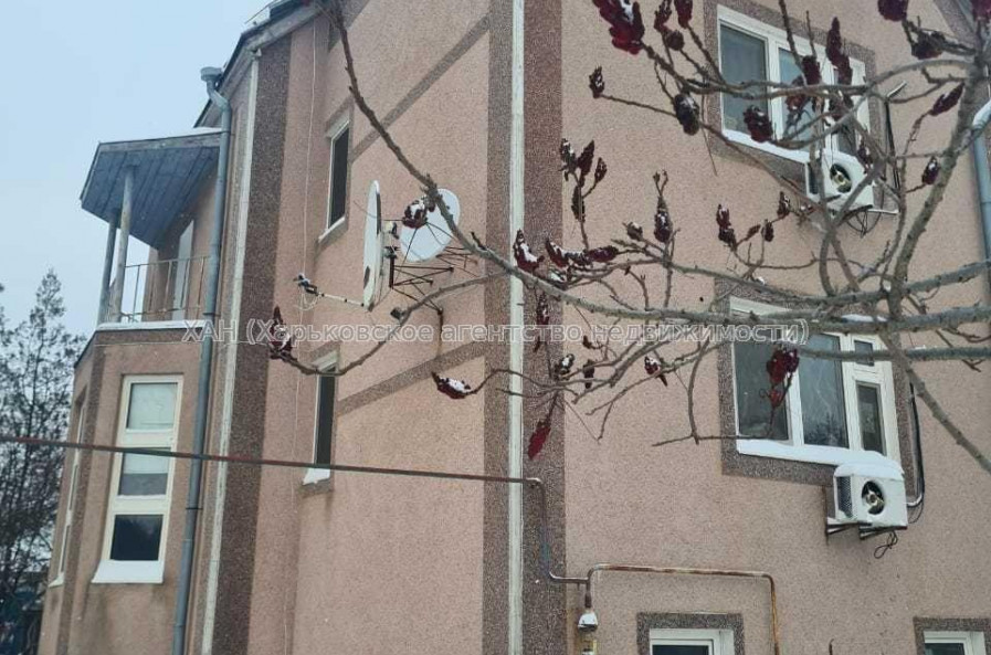 Продам дом, Сосновая ул. , 305 м², 10 сот., капитальный ремонт 