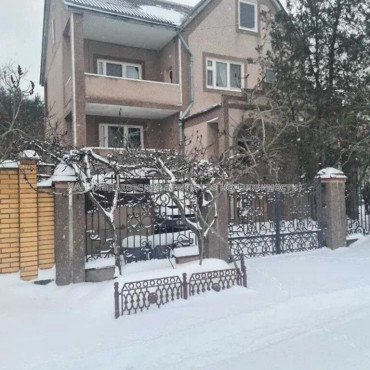 Продам дом, Сосновая ул. , 305 м², 10 сот., капитальный ремонт 