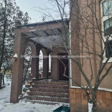 Продам дом, Сосновая ул. , 305 м², 10 сот., капитальный ремонт 