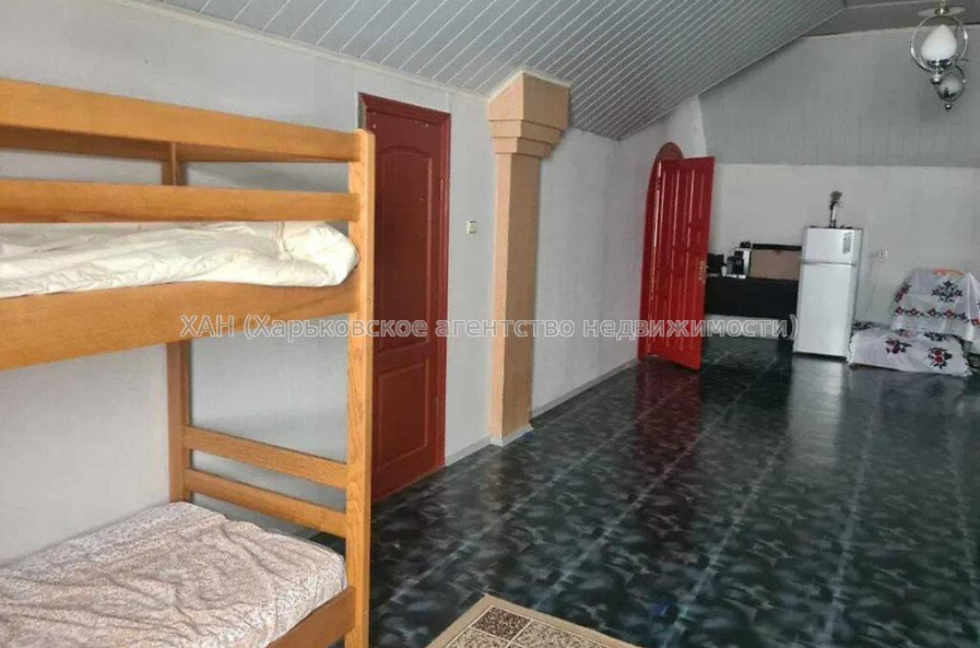 Продам дом, Сосновая ул. , 305 м², 10 сот., капитальный ремонт 