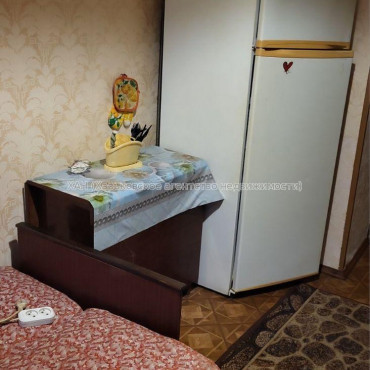 Продам квартиру, Ощепкова Андрея ул. , 1 кім., 20 м², советский ремонт 