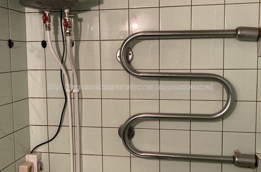 Продам квартиру, 4  ком., 82 м², советский ремонт 