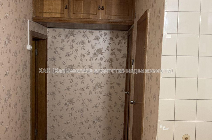 Продам квартиру, 4  ком., 82 м², советский ремонт 