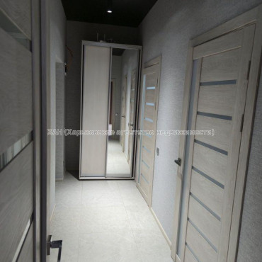 Продам квартиру, 1 кім., 42 м², евроремонт 