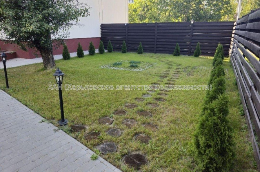 Продам квартиру, 1 кім., 42 м², евроремонт 