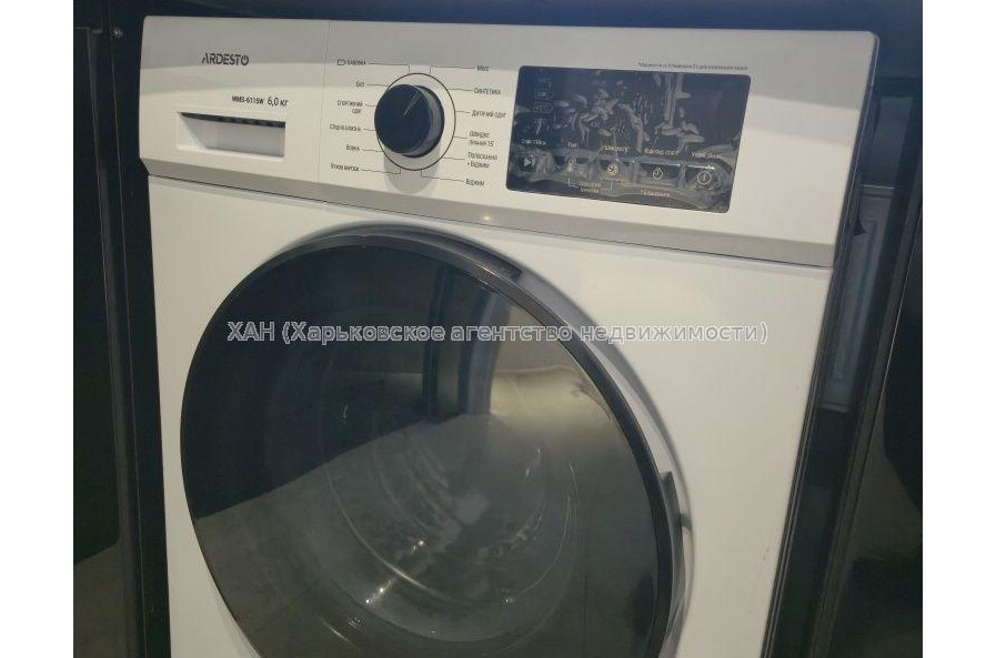 Продам квартиру, 1 кім., 42 м², евроремонт 