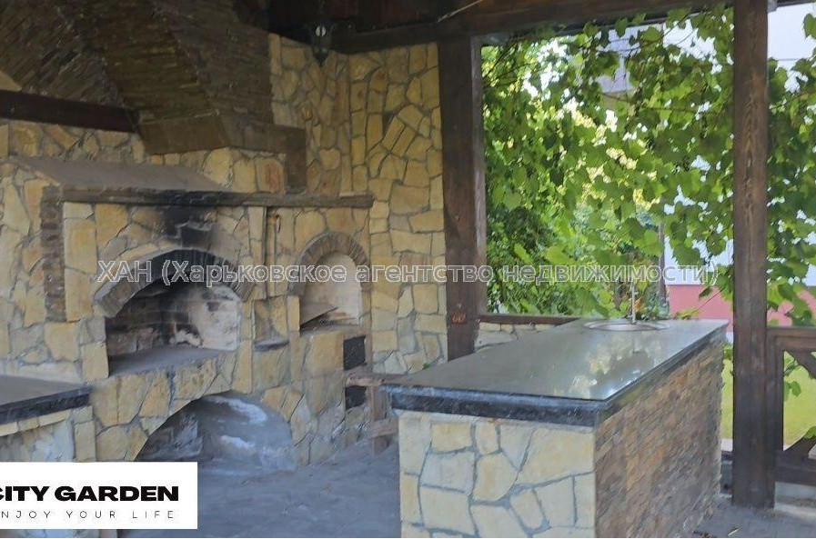 Продам квартиру, 1 кім., 42 м², евроремонт 