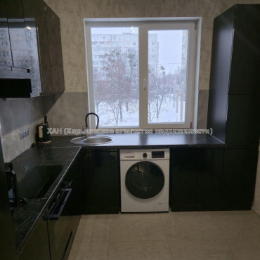 Продам квартиру, 1 кім., 42 м², евроремонт 