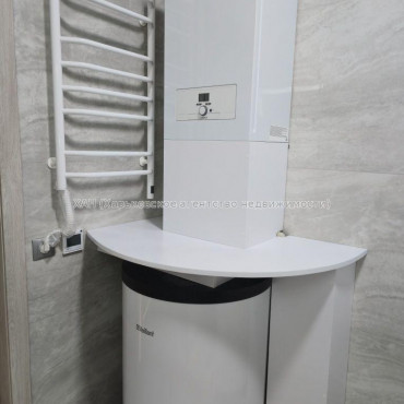 Продам квартиру, 1 кім., 42 м², евроремонт 