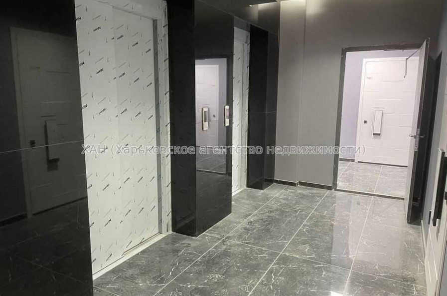 Продам квартиру, 1  ком., 35 м², без внутренних работ 