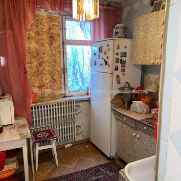 Продам квартиру, Салтовское шоссе , 2 кім., 48.60 м², советский ремонт 