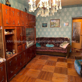 Продам квартиру, Салтовское шоссе , 2 кім., 48.60 м², советский ремонт