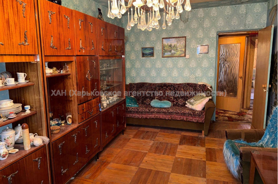 Продам квартиру, Салтовское шоссе , 2 кім., 48.60 м², советский ремонт 