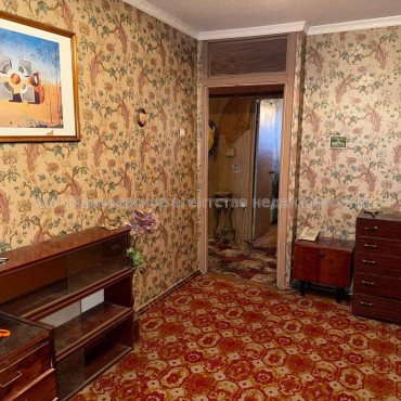 Продам квартиру, Салтовское шоссе , 2 кім., 48.60 м², советский ремонт 