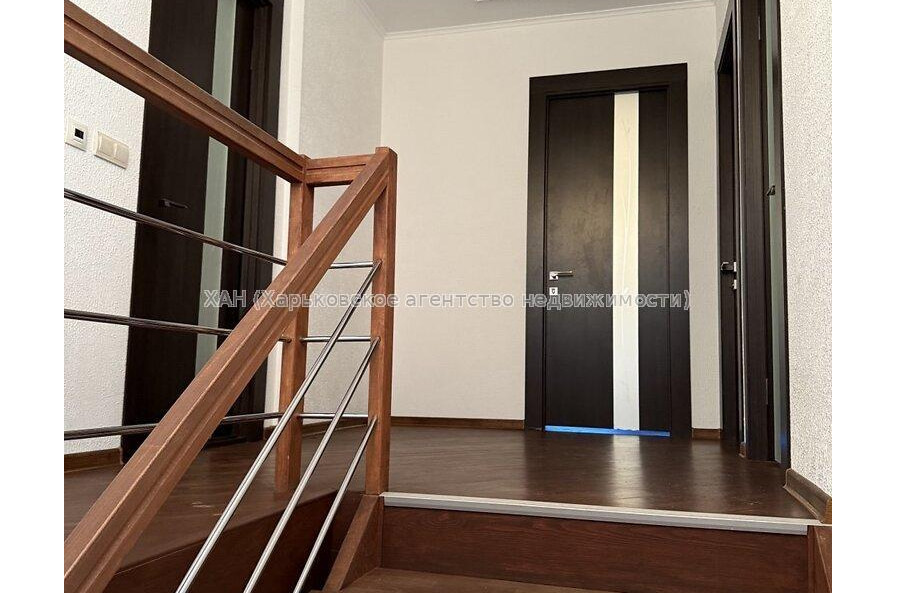 Продам будинок, Таранушенко ул. , 195 м², 7.70 соток, евроремонт 