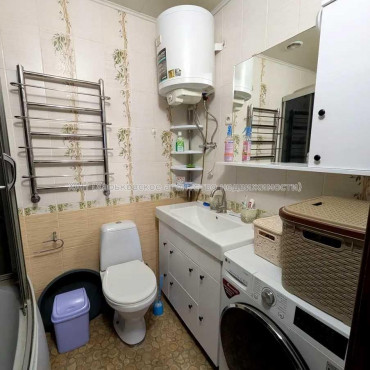 Продам квартиру, Кацарская ул. , 2  ком., 38.40 м², косметический ремонт 