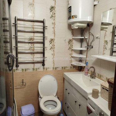 Продам квартиру, Кацарская ул. , 2  ком., 38.40 м², косметический ремонт 
