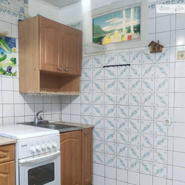Продам квартиру, 12 Апреля ул. , 2  ком., 50 м², косметический ремонт 