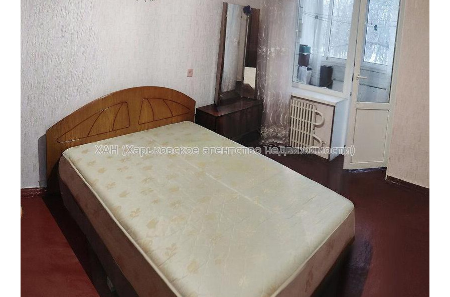 Продам квартиру, 12 Апреля ул. , 2  ком., 50 м², косметический ремонт 