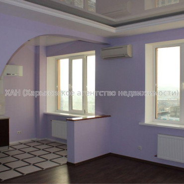 Продам квартиру, Молочная ул. , 3  ком., 80 м², капитальный ремонт 