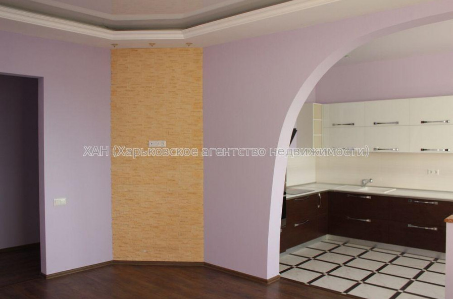 Продам квартиру, Молочная ул. , 3  ком., 80 м², капитальный ремонт 