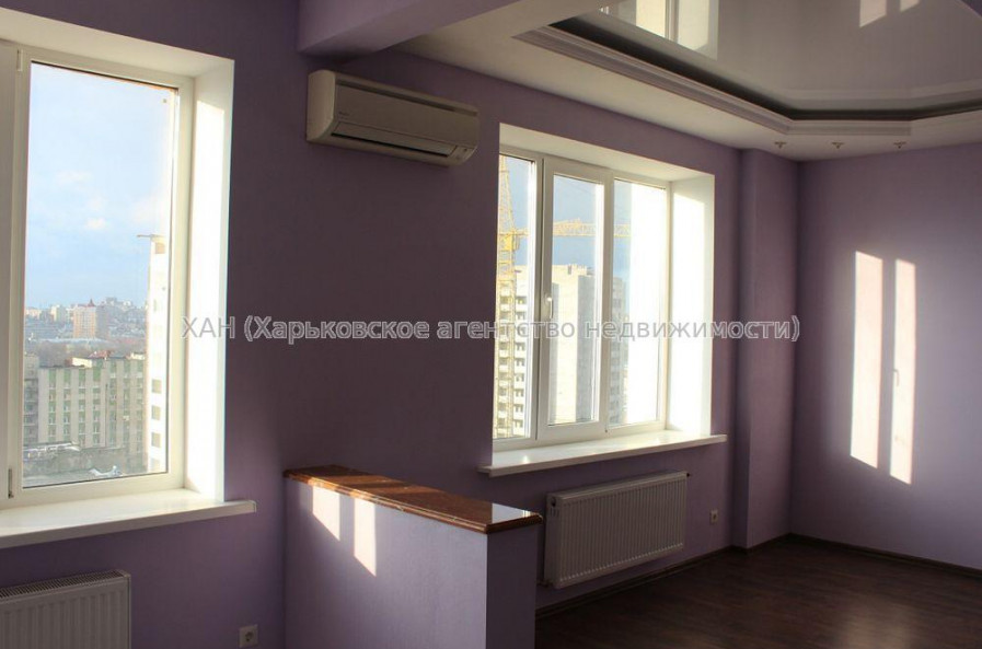 Продам квартиру, Молочная ул. , 3  ком., 80 м², капитальный ремонт 
