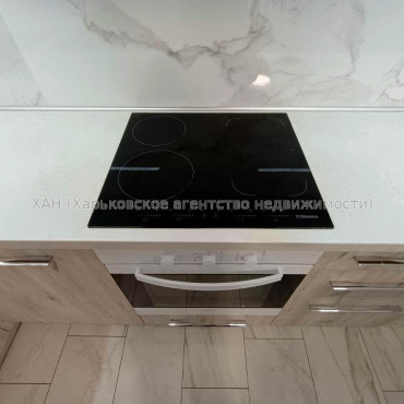 Продам квартиру, Молочная ул. , 1 кім., 50 м², авторский дизайн 