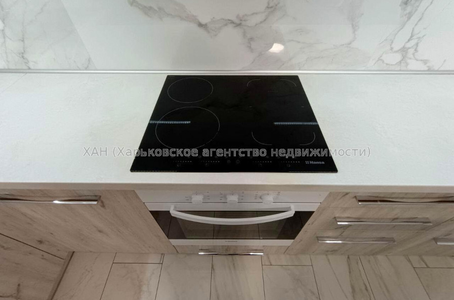 Продам квартиру, Молочная ул. , 1 кім., 50 м², авторский дизайн 