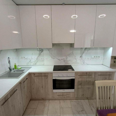 Продам квартиру, Молочная ул. , 1 кім., 50 м², авторский дизайн 