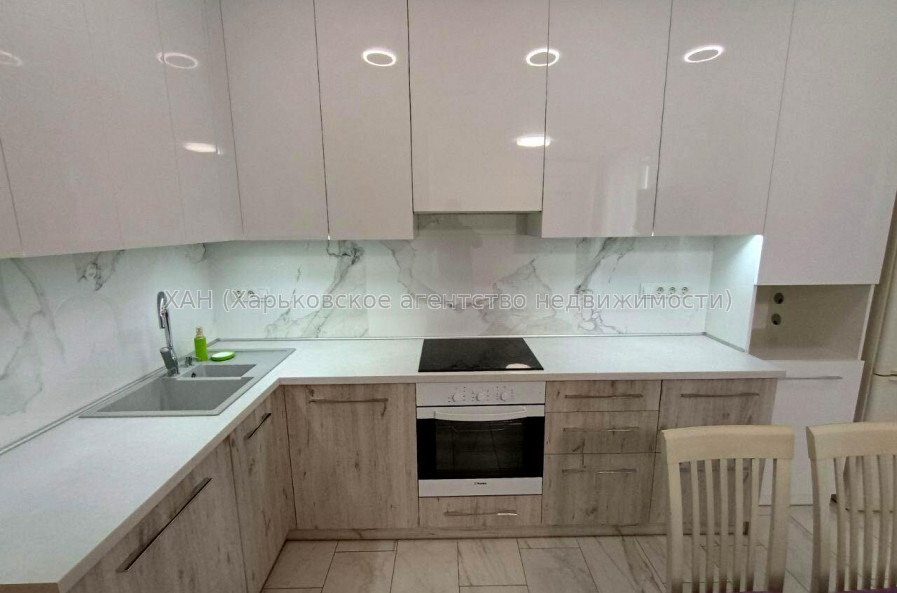 Продам квартиру, Молочная ул. , 1 кім., 50 м², авторский дизайн 