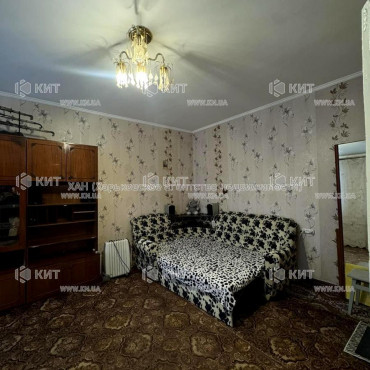 Продам квартиру, Хотомлянская ул. , 1 кім., 29 м², советский ремонт 